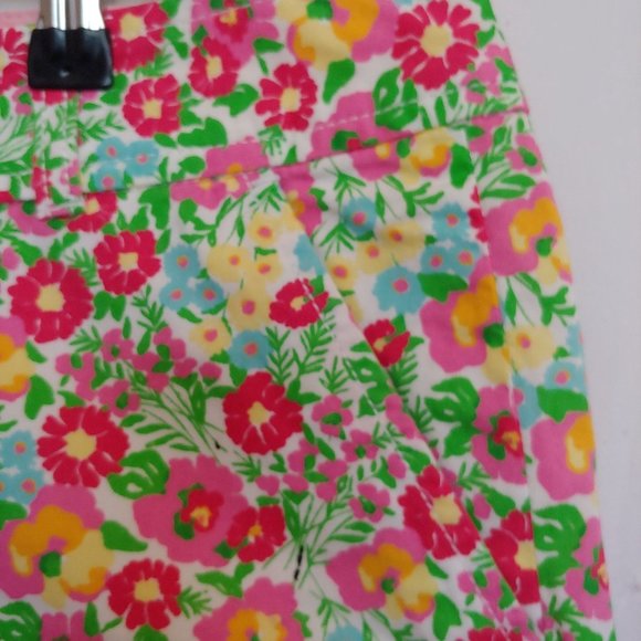 Lilly Pulitzer daisy floral scalloped hem shorts size 2 - Picture 6 of 10
